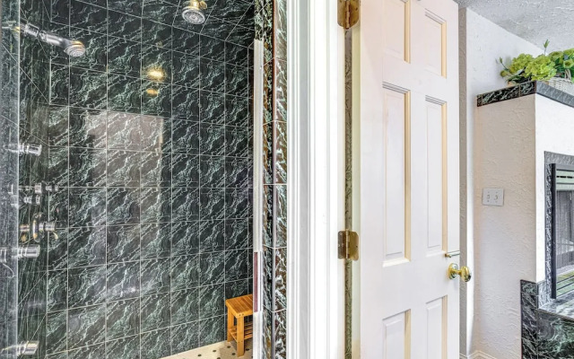 9-acre New River Retreat Near Radford University