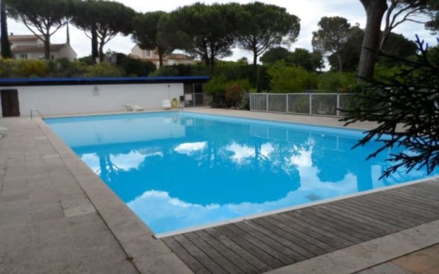 House With 3 Bedrooms In Grimaud, With Wonderful Sea View, Pool Access, Enclosed Garden 400 M From The Beach