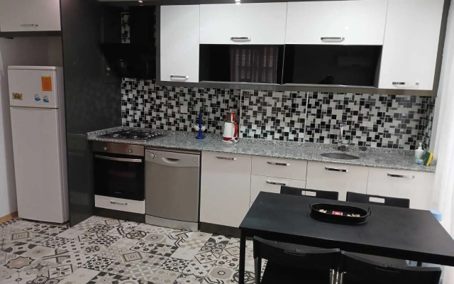 The Nar Suit & Apart