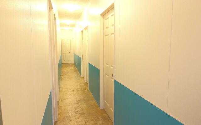 Seawall Hostel
