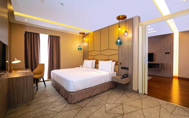 Four Points by Sheraton Production City, Dubai