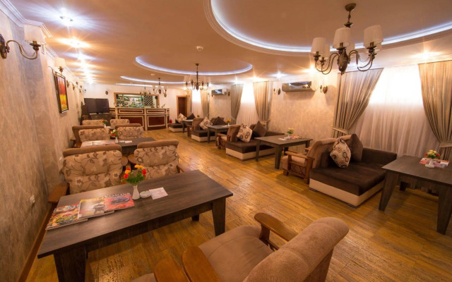 Qebele Yeddı Gozel Hotel