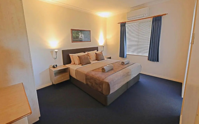 Lakeview Apartments