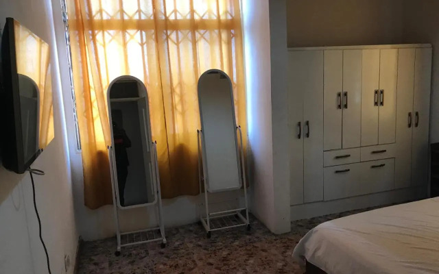 King Makeri Guest House