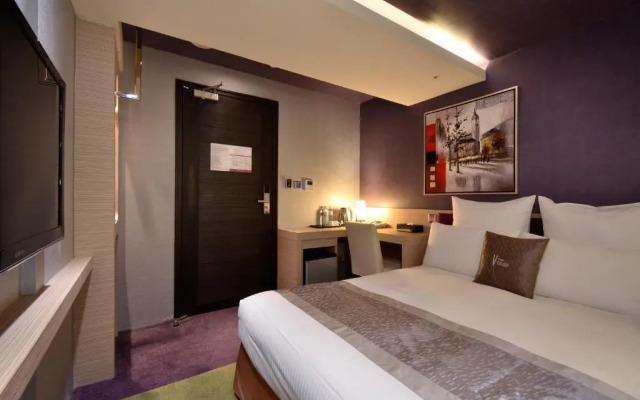 V one Hotel
