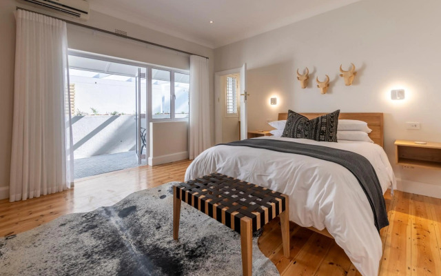 Hide Away Guest House