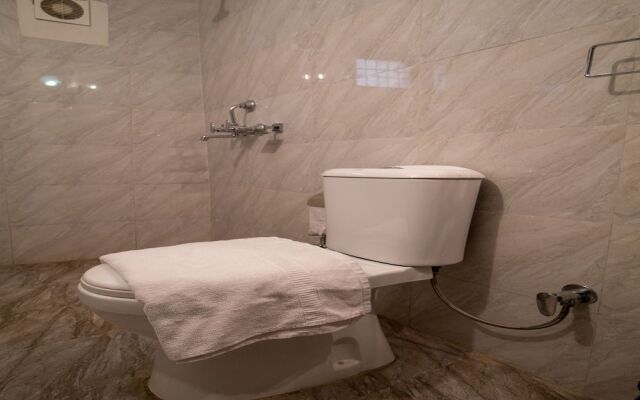 OYO 14537 Hotel Amer Haveli