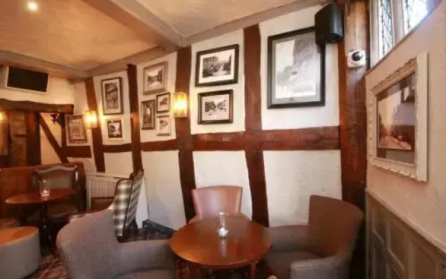 Crown Hotel