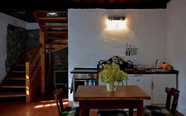 Kapolcs Cottage