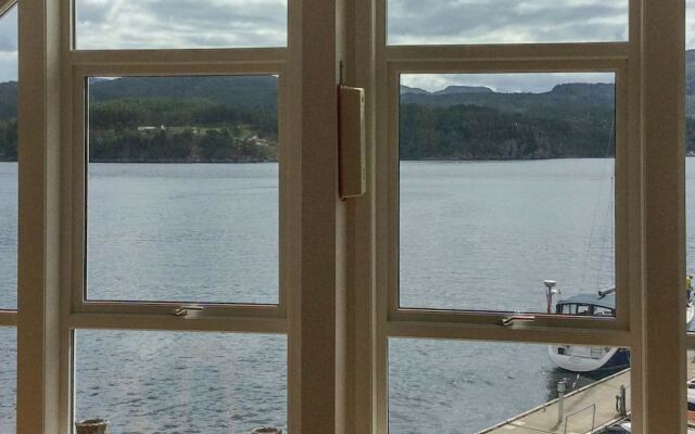 8 Person Holiday Home in Suldalsosen