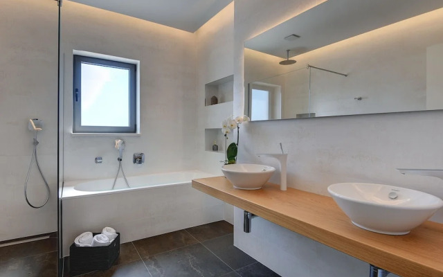 Villa in Vodnjan With Swimming Pool