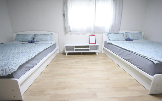 Jeong House