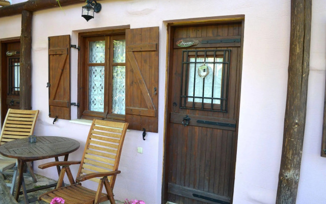 Viglatoras Traditionals Apartments