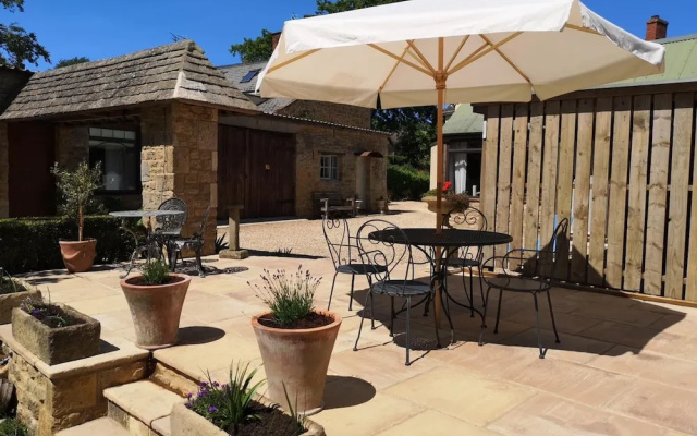 Holly House Bed & Breakfast