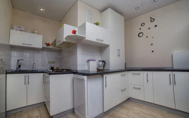 Апартаменты «Арендаград», ул. Гарабурды, 3