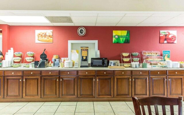 Clarion Pointe Statesville