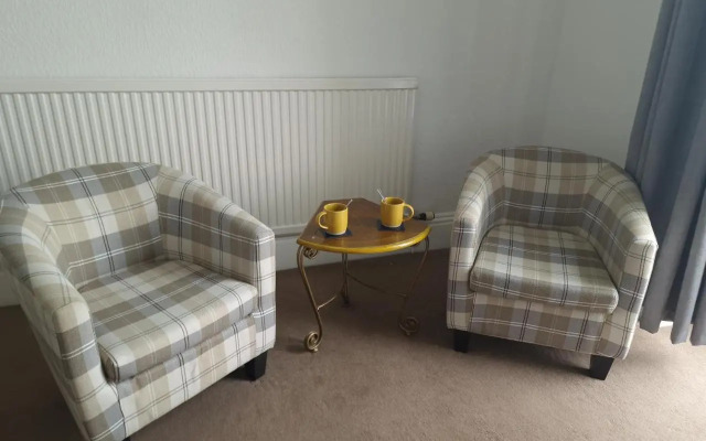 The Highlander Hotel