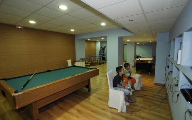 Olympia Golden Beach & Spa