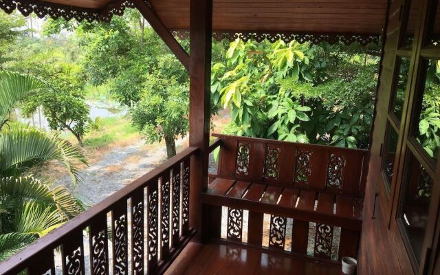 Baan Suan View Dee Homestay