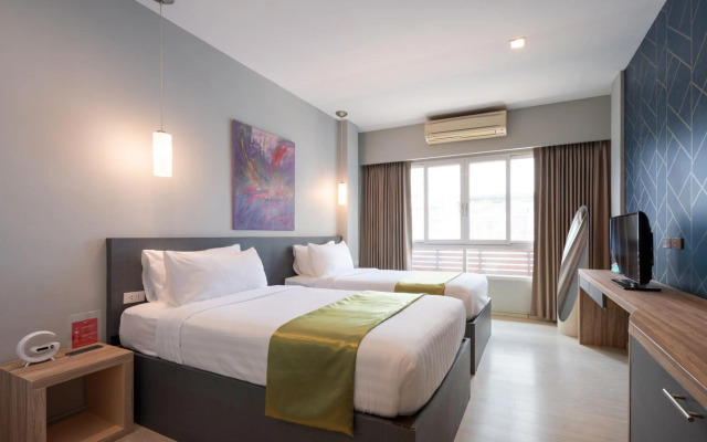 iCheck inn Gems Center Silom