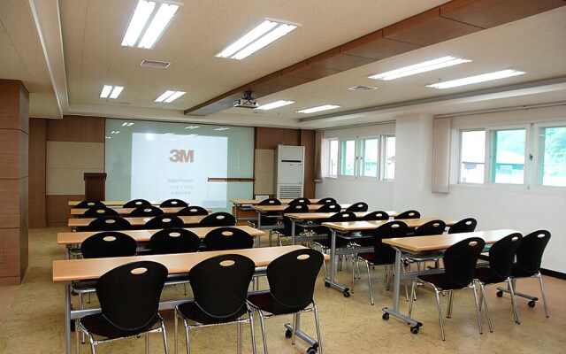 Gapyeong Riverville Pension