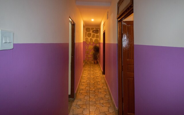 OYO 225 Hotel Fewa Corner