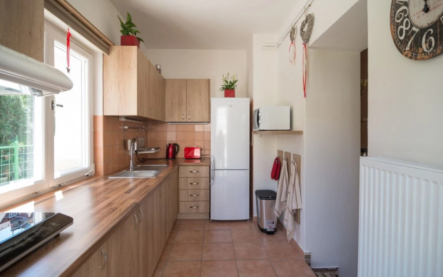 2 Bedroom Home near Prague Castle