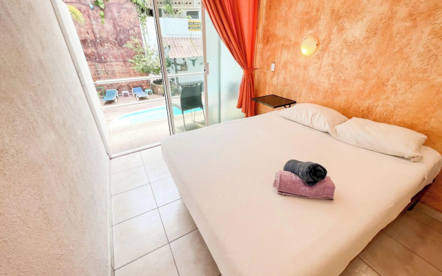 ITH Sayulita Amazing Surf Hostel