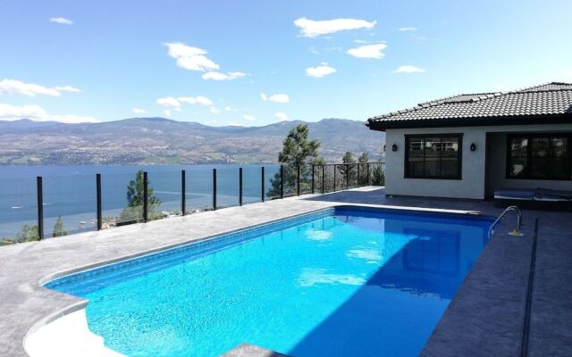 Mission Hill Lake View Villa