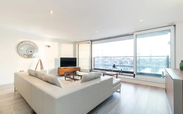 Waterside Bliss  Austin David Apartments