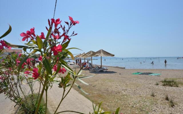 Apartments Zrakic