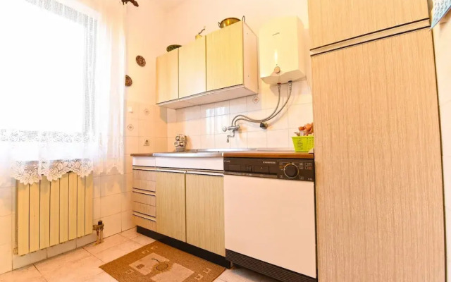 Apartment 1560