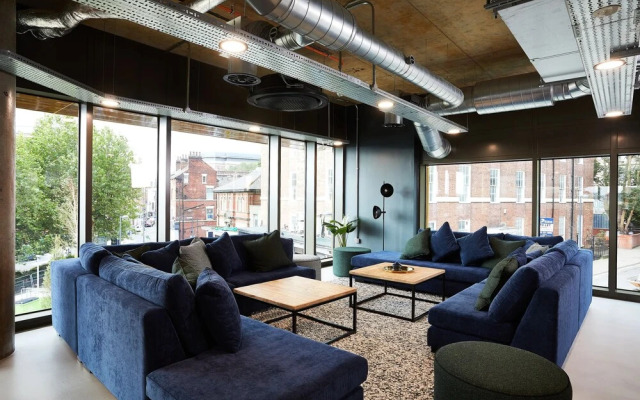 Student Only Vita St. Albans