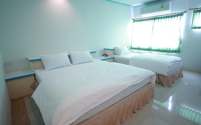 Prachuap Saam Ao Hotel