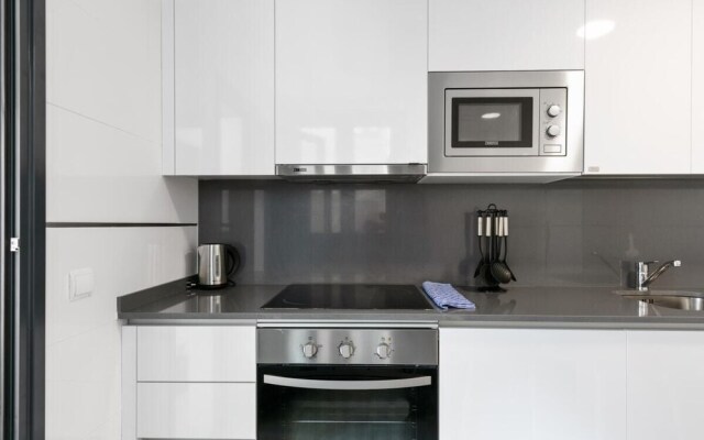 Stunning 2 Bed Apt, Sleeps 6 nr Adelfas