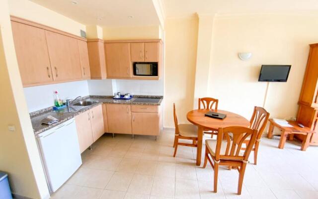 Kingfisher Apartments Benal Beach