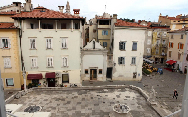 Piran 1st May Apartment