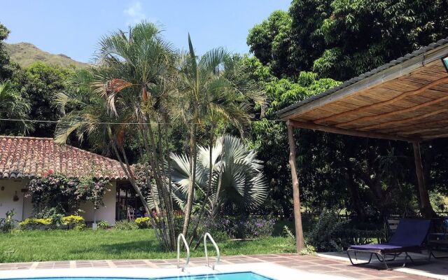 WAKA Hotel Rural
