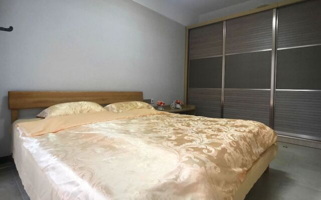 Sanya Linglong Lulushun Hotel