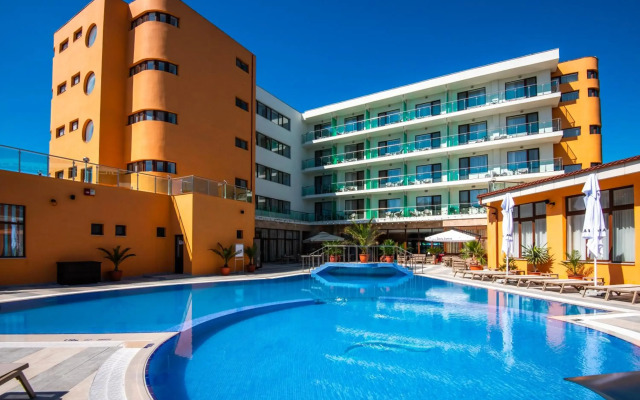 Hotel Saturn