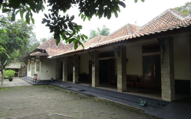 Griyo Njero Kampung