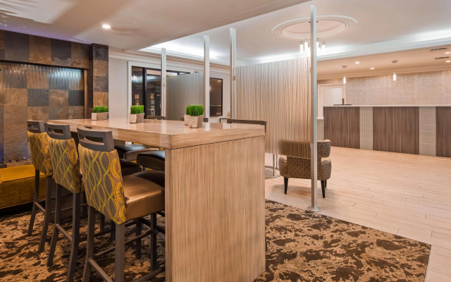 Best Western Plus Ontario Airport & Convention Center