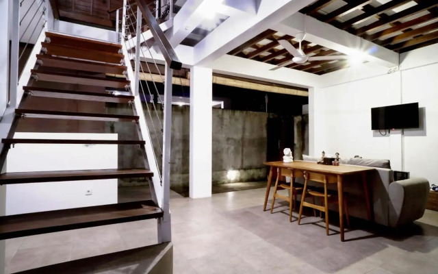 The Lumbung Wood Villa