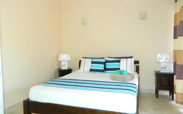 Ariel Beach Villa*