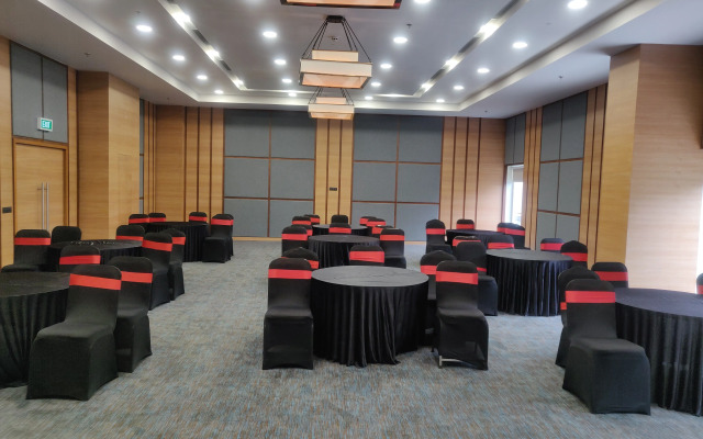 Holiday Inn Express Ahmedabad Ashram Road