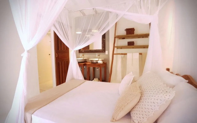 Biribandos Rooms by Trancoso House