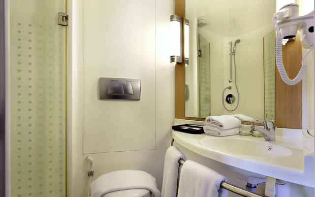 ibis Geneve Petit Lancy