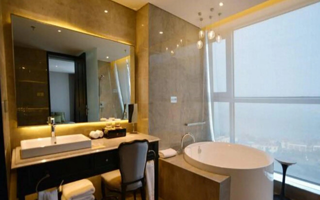 Weihaiwei Hotel