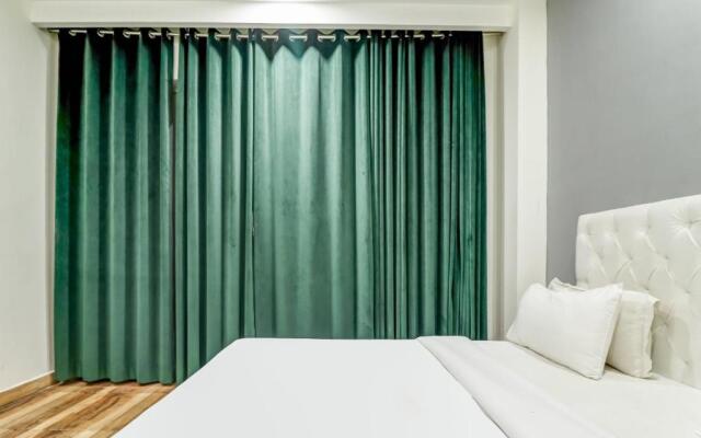 OYO Townhouse 513 Hotel Skylight Near Medanta Hospital