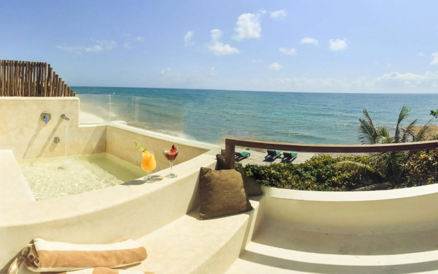 Maria Del Mar Tulum